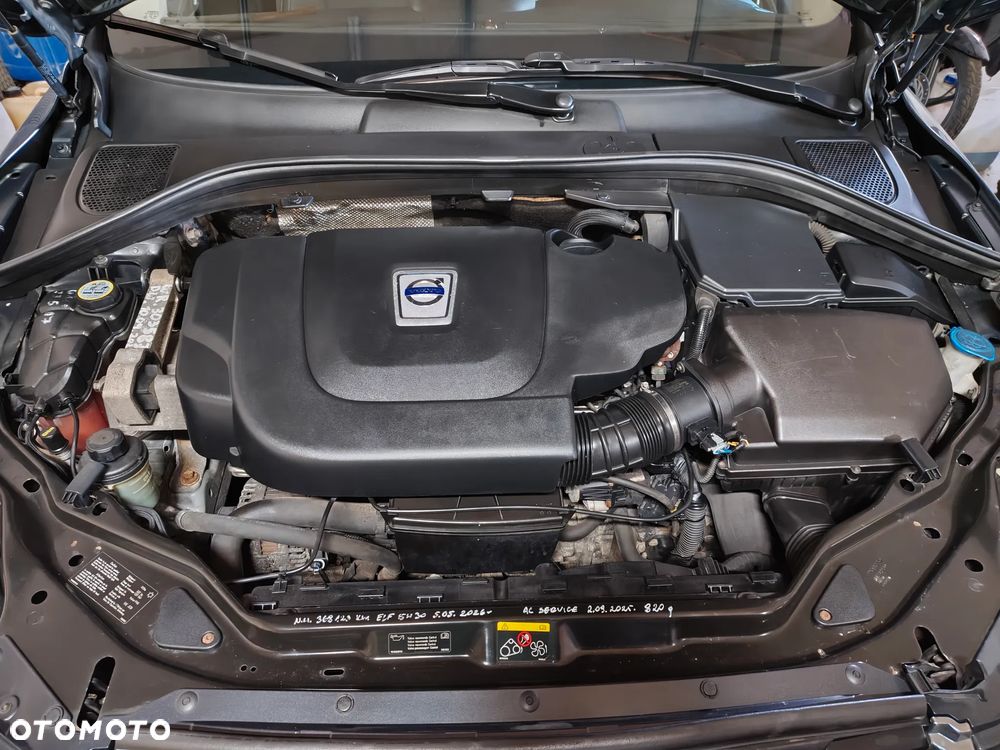 Volvo XC 60 2.4D AWD - 8