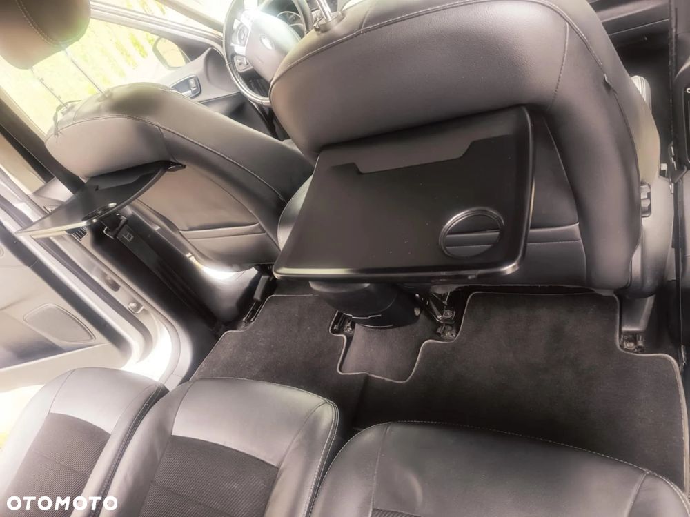 Ford S-Max 2.0 TDCi DPF Titanium - 23