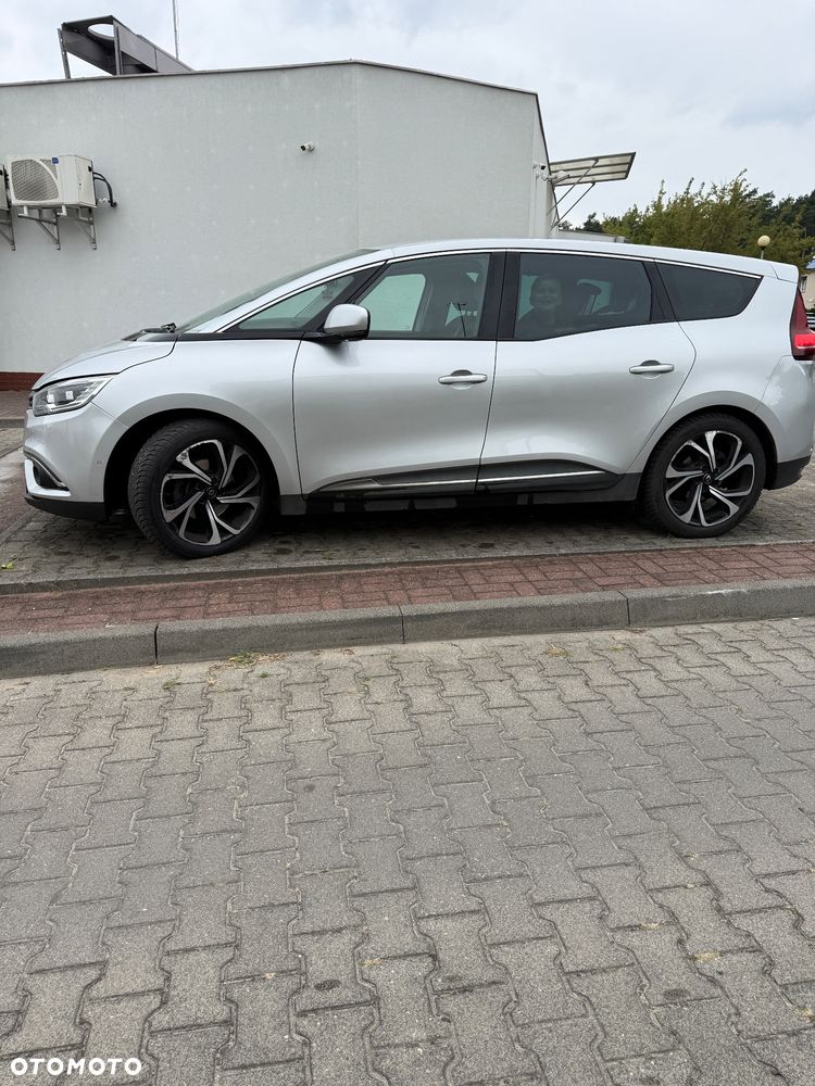 Renault Grand Scenic - 18