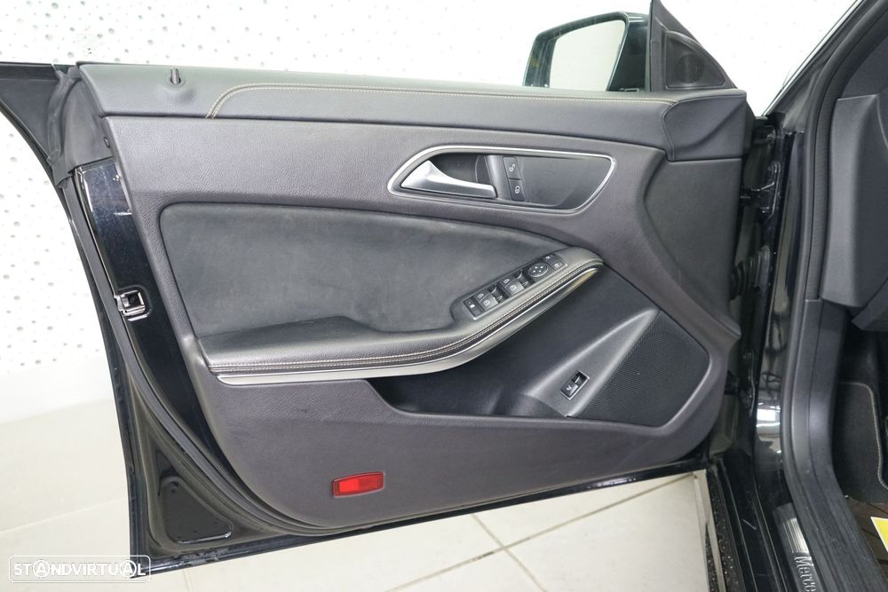 Mercedes-Benz CLA 200 AMG Line Aut. - 17