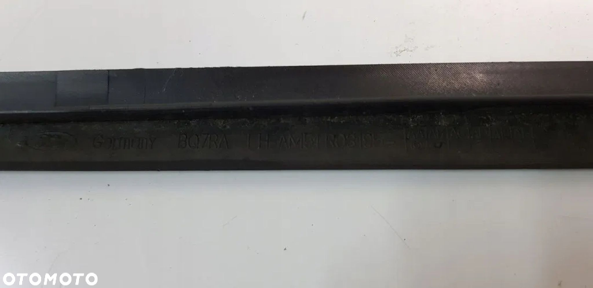 LISTWA SZYBY CZOŁOWEJ FORD C-MAX II MK2 - 3