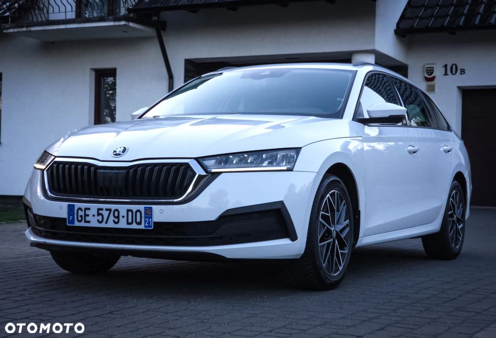 Skoda Octavia 2.0 TDI DSG Edition - 2