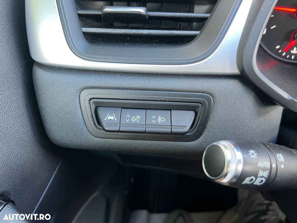 Renault Captur BLUE dCi 115 BUSINESS EDITION - 19