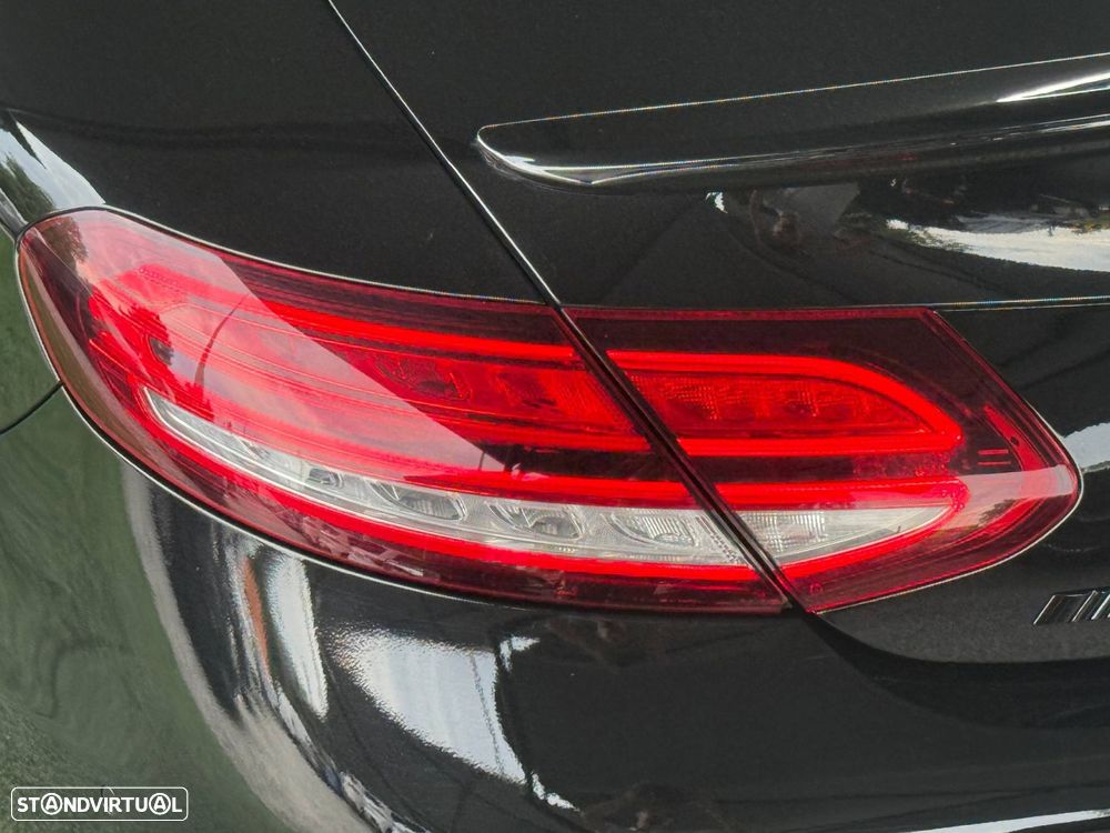 Mercedes-Benz C 200 AMG Line - 34