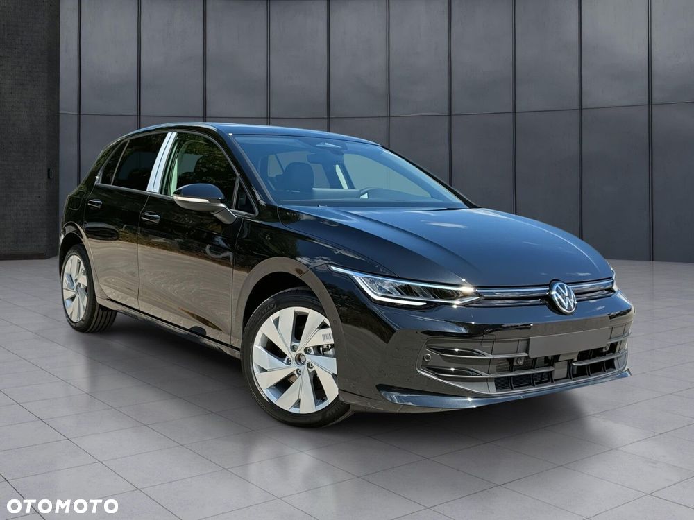 Volkswagen Golf - 8