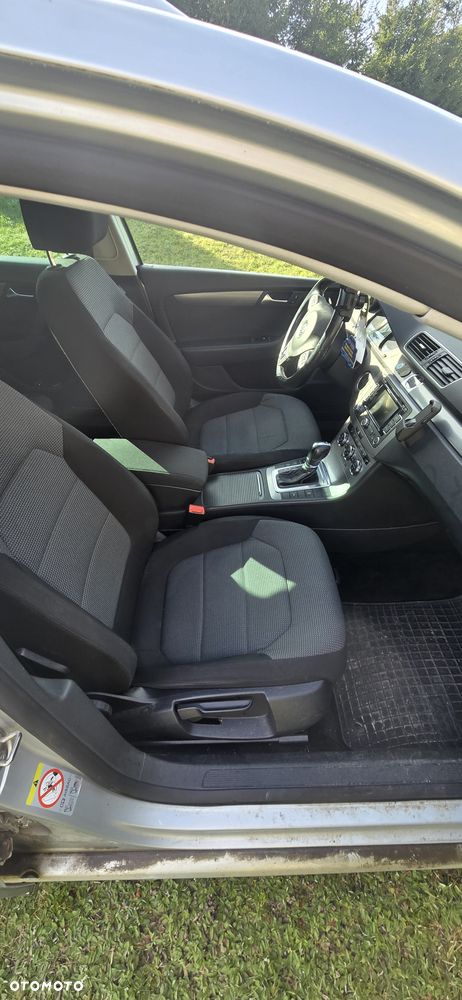 Volkswagen Passat 2.0 TDI Comfortline Optimum DSG - 9