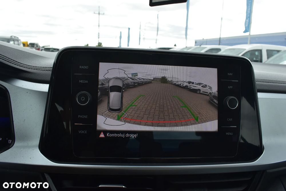 Volkswagen T-Roc 1.5 TSI Life - 30