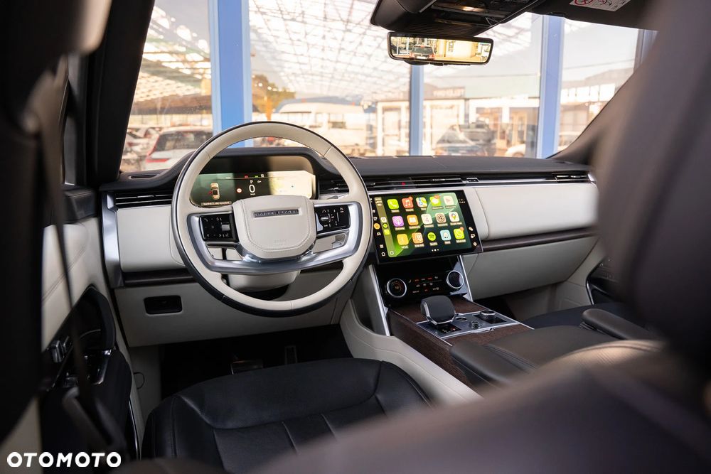 Land Rover Range Rover D300 HSE - 27