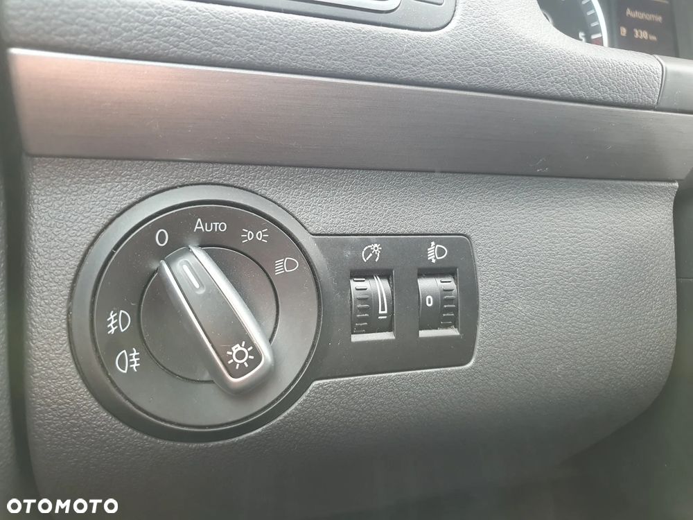 Volkswagen Touran 1.6 TDI DPF Comfortline - 14