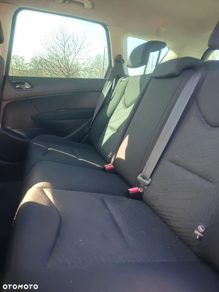 Peugeot 308 1.6 e-HDi Active S&S - 12