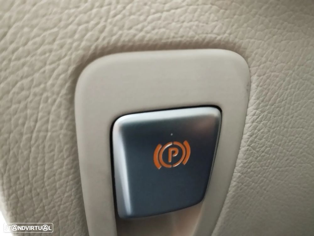 Mercedes-Benz C 300 de Avantgarde - 22