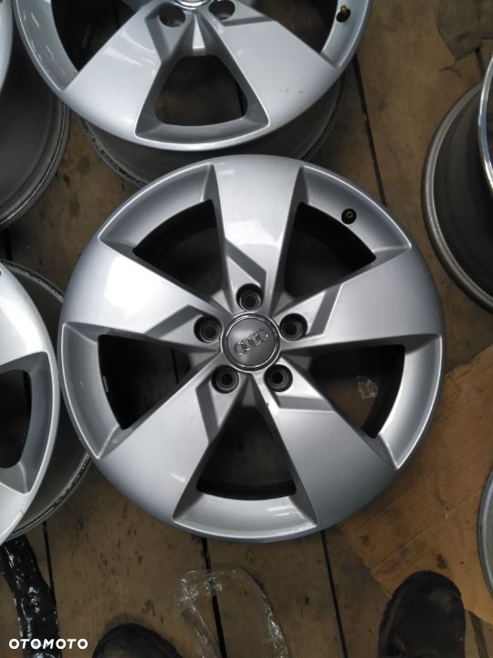 Felgi Audi OE 8S0601025J 7.0" x 17" 5x112 ET 47 - 7