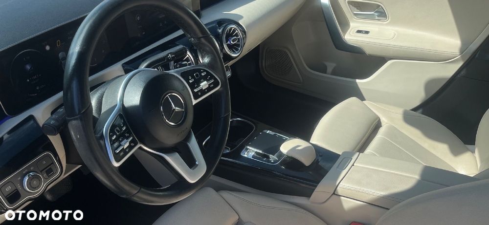 Mercedes-Benz Klasa A 220 4-Matic Progressive 7G-DCT - 4