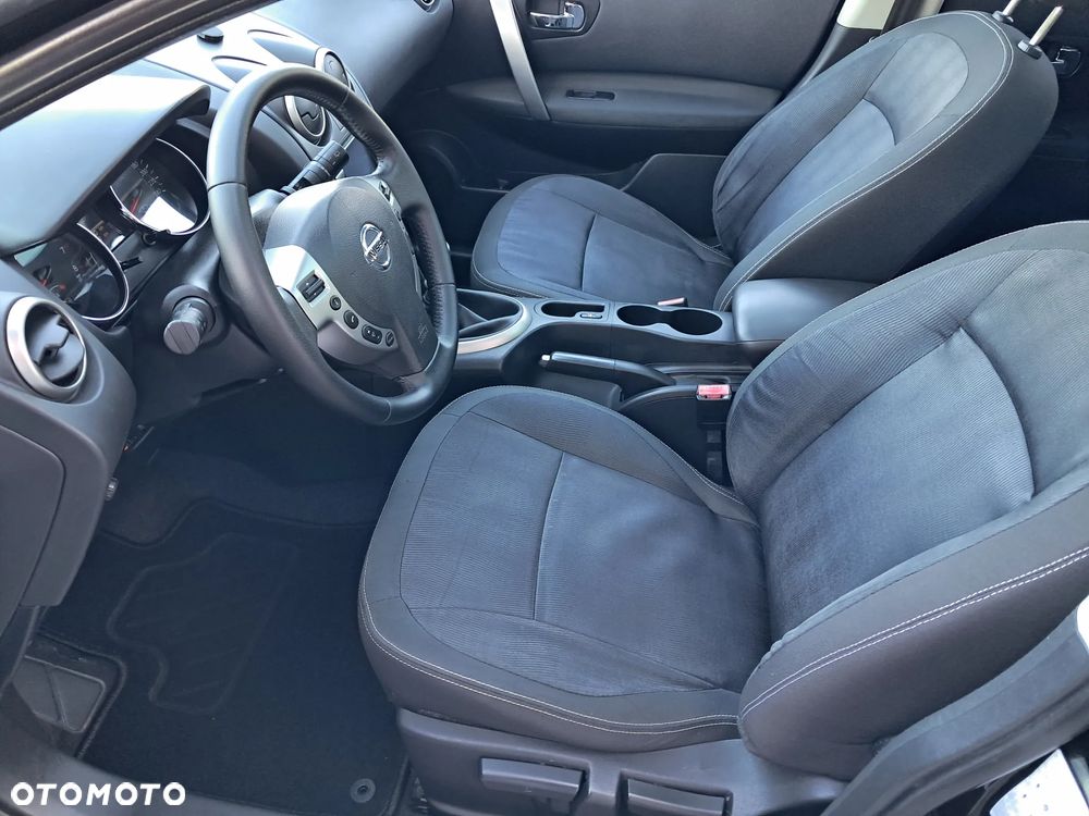 Nissan Qashqai+2 2.0 Visia - 11