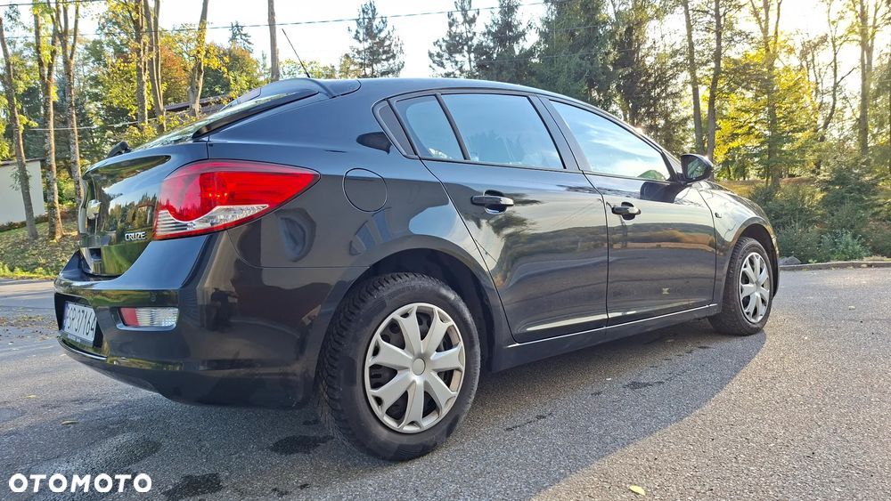 Chevrolet Cruze - 23