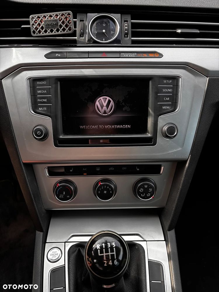 Volkswagen Passat 1.6 TDI (BlueMotion Technology) Trendline - 10