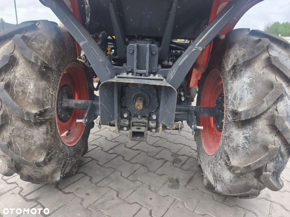 Kubota B9 B2350H - 5