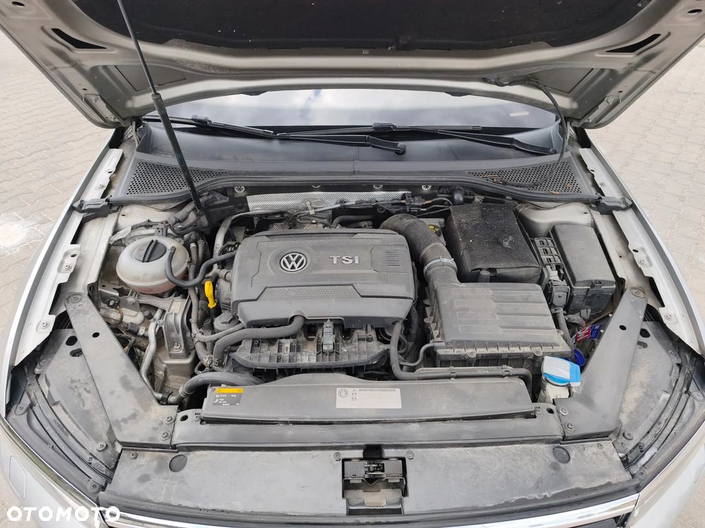 Volkswagen Passat 1.8 TSI BMT Highline DSG - 10