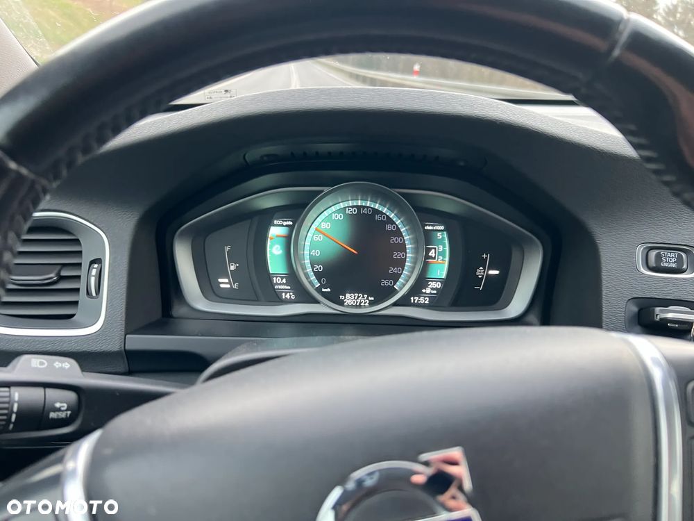 Volvo V60 D4 Kinetic - 7