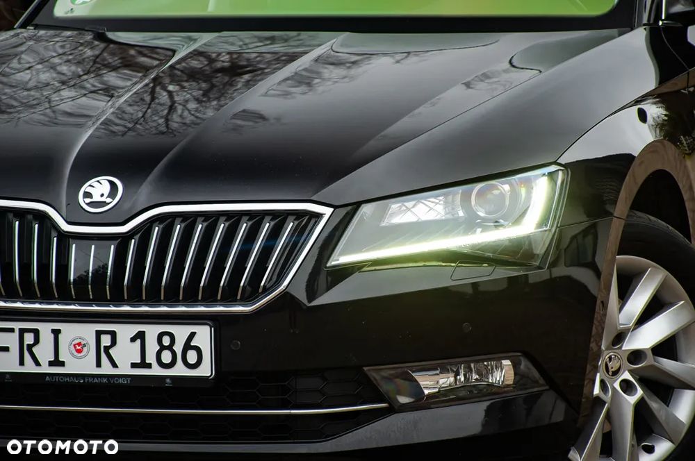 Skoda Superb 2.0 TDI 4x4 DSG Premium Edition - 5
