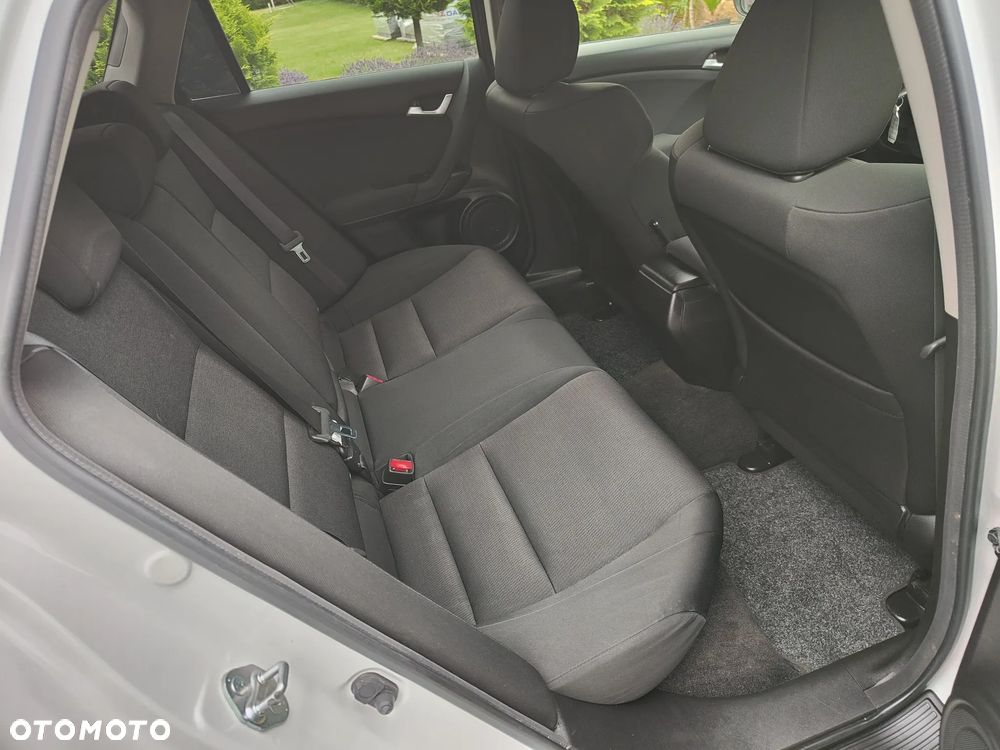 Honda Accord 2.0 Elegance - 32