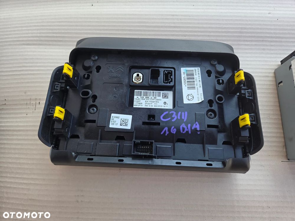 Radio nawigacja wyświetlacz Citroen C3 III 9812006580  9822730180 - 3