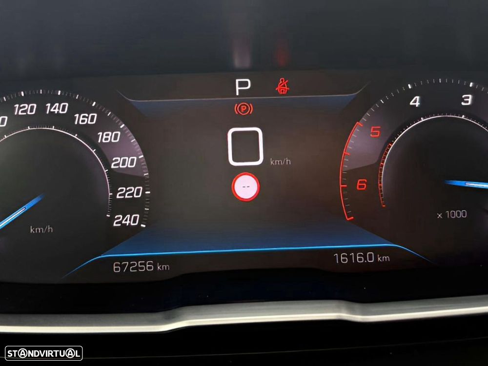 Peugeot 5008 1.5 BlueHDi Allure Pack EAT8 - 11