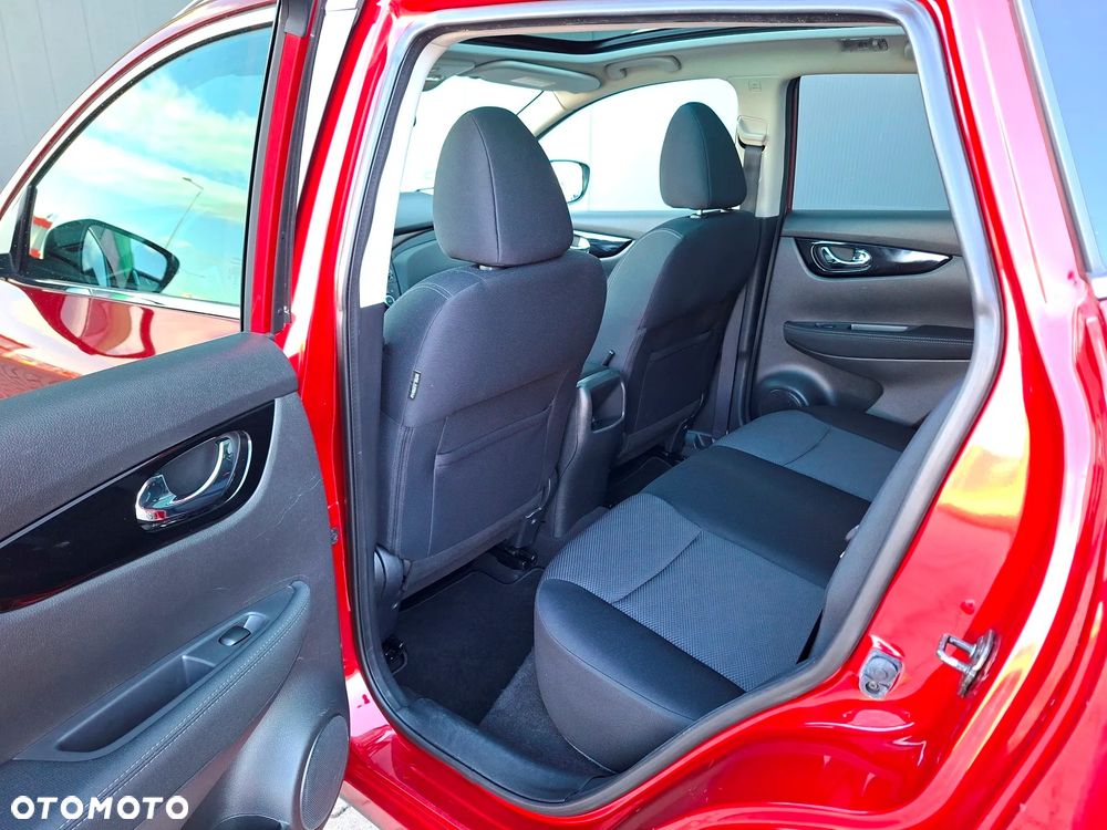 Nissan Qashqai 1.6 DIG-T N-Connecta - 21