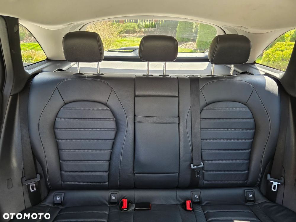 Mercedes-Benz GLC 200 d 4-Matic - 27