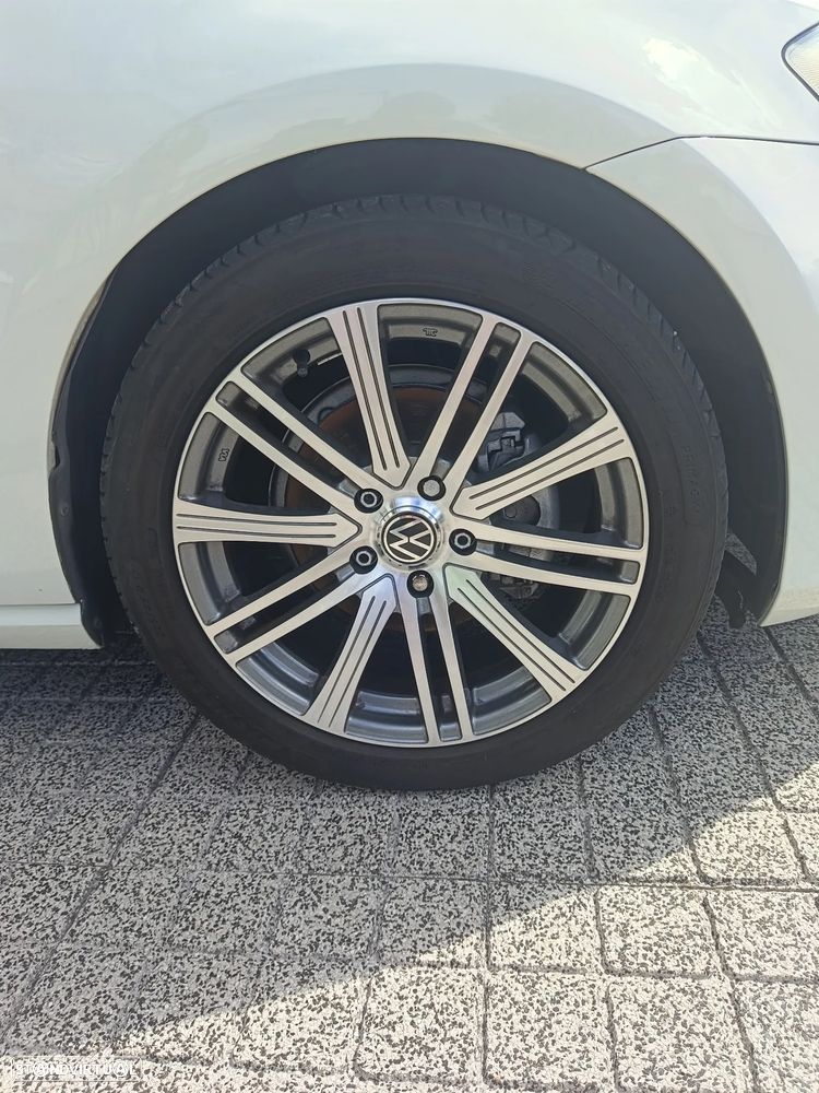VW Golf 1.6 TDi DPF DSG Highline - 6