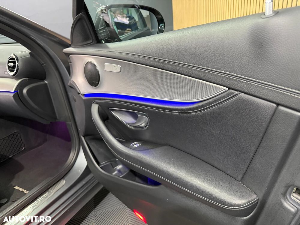 Mercedes-Benz E 220 d Aut. - 28