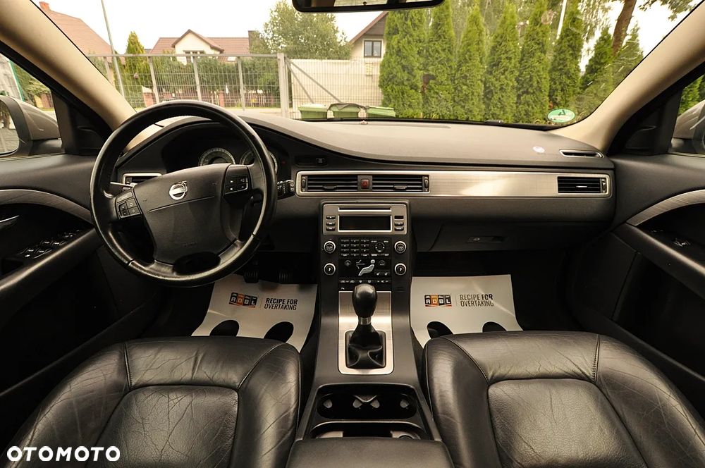 Volvo V70 2.0 - 24