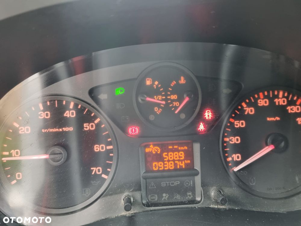 Peugeot Partner 1.6 HDI Tylko 93 tyś km Super Stan - 11