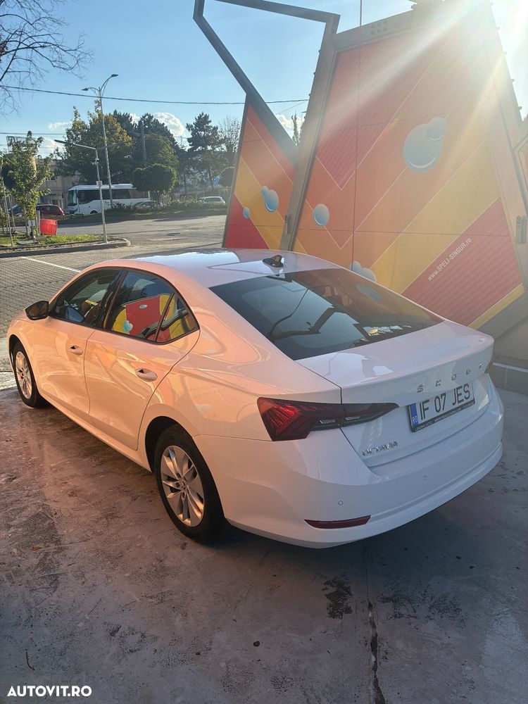 Skoda Octavia 2.0 TDI (Green tec) DSG Style - 4