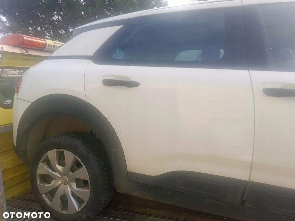 CITROEN C4 CACTUS LIFT BŁOTNIK TYŁ LEWY PRAWY 2019 - 1