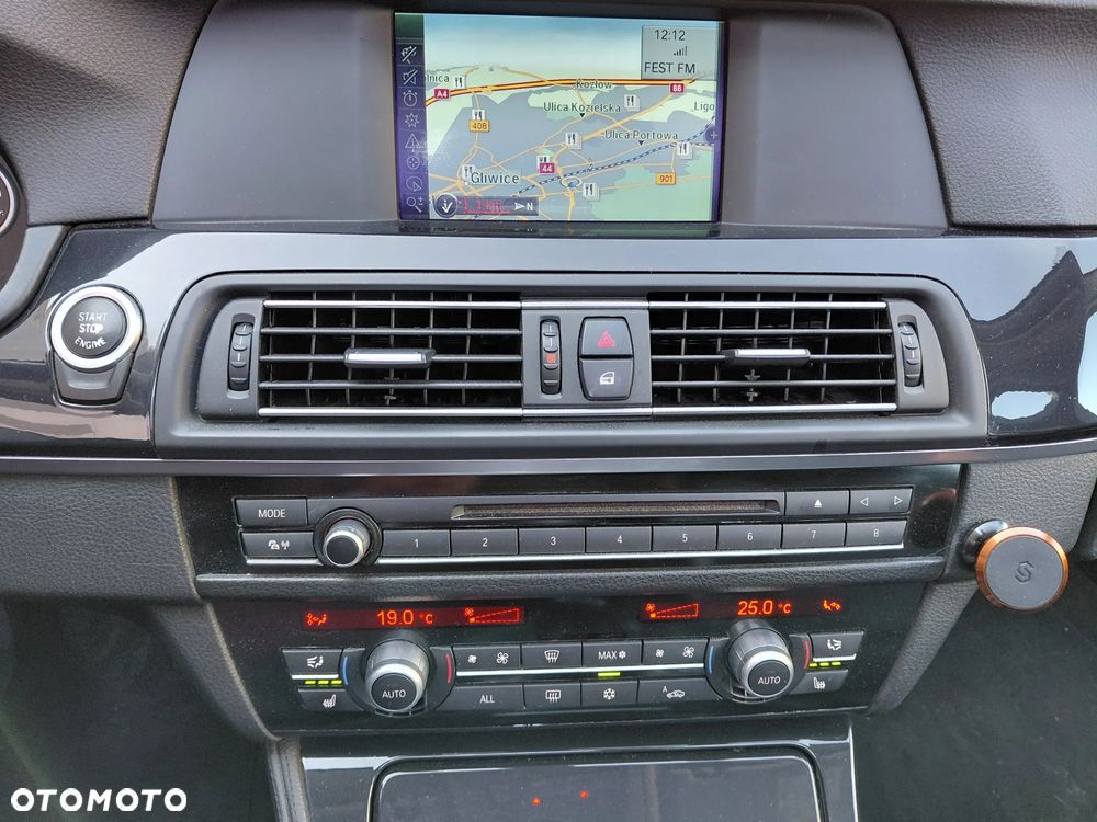 BMW Seria 5 520d Modern Line - 34
