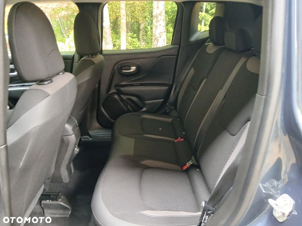 Jeep Renegade 1.5 T4 mHEV Upland FWD S&S DCT - 9