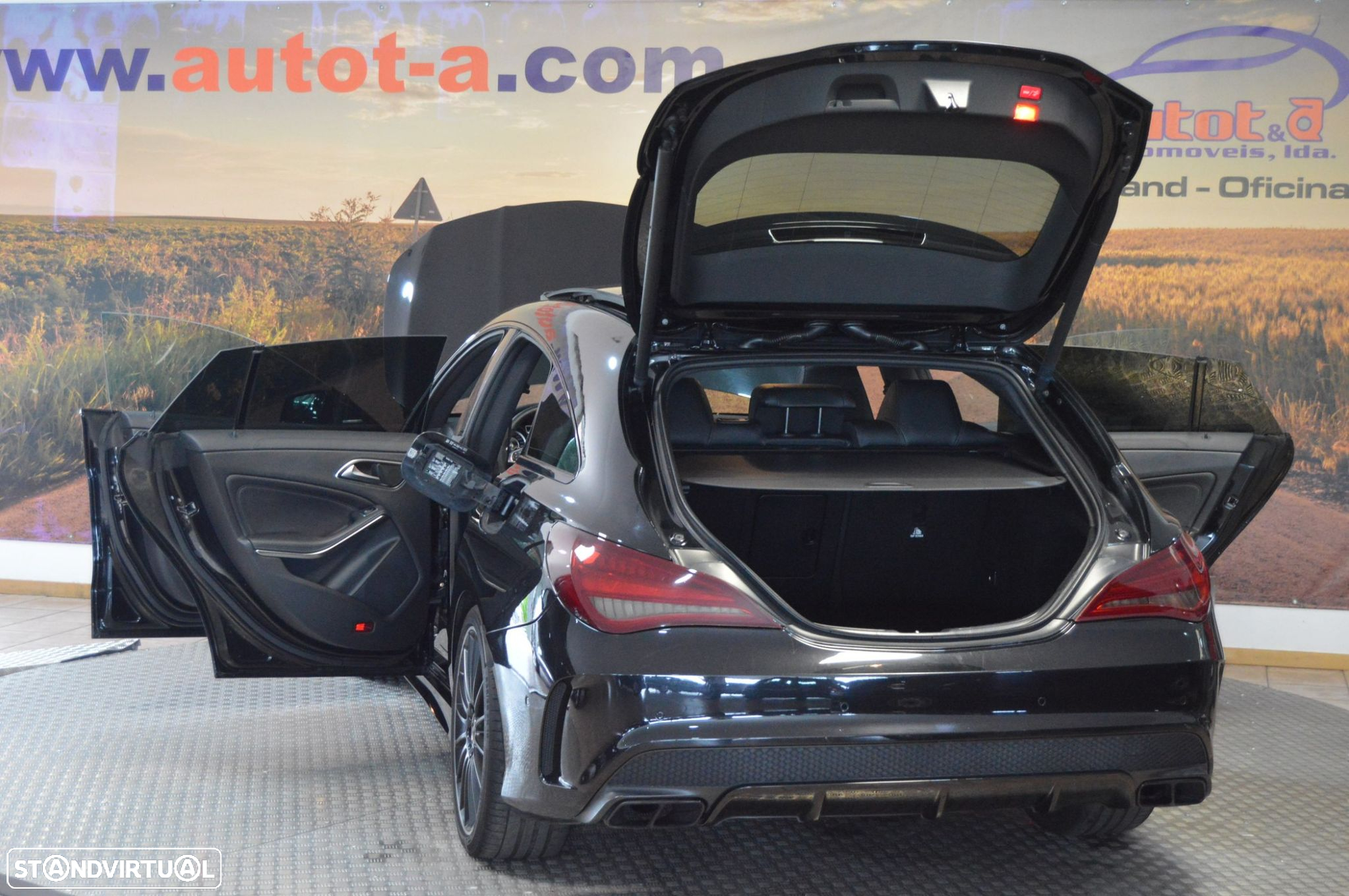 Mercedes-Benz CLA 45 AMG Shooting Brake 4-Matic - 12