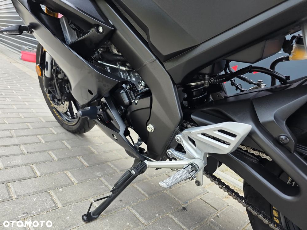 Yamaha YZF - 10