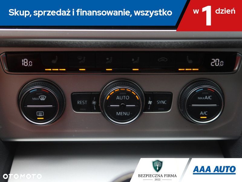 Volkswagen Passat - 18