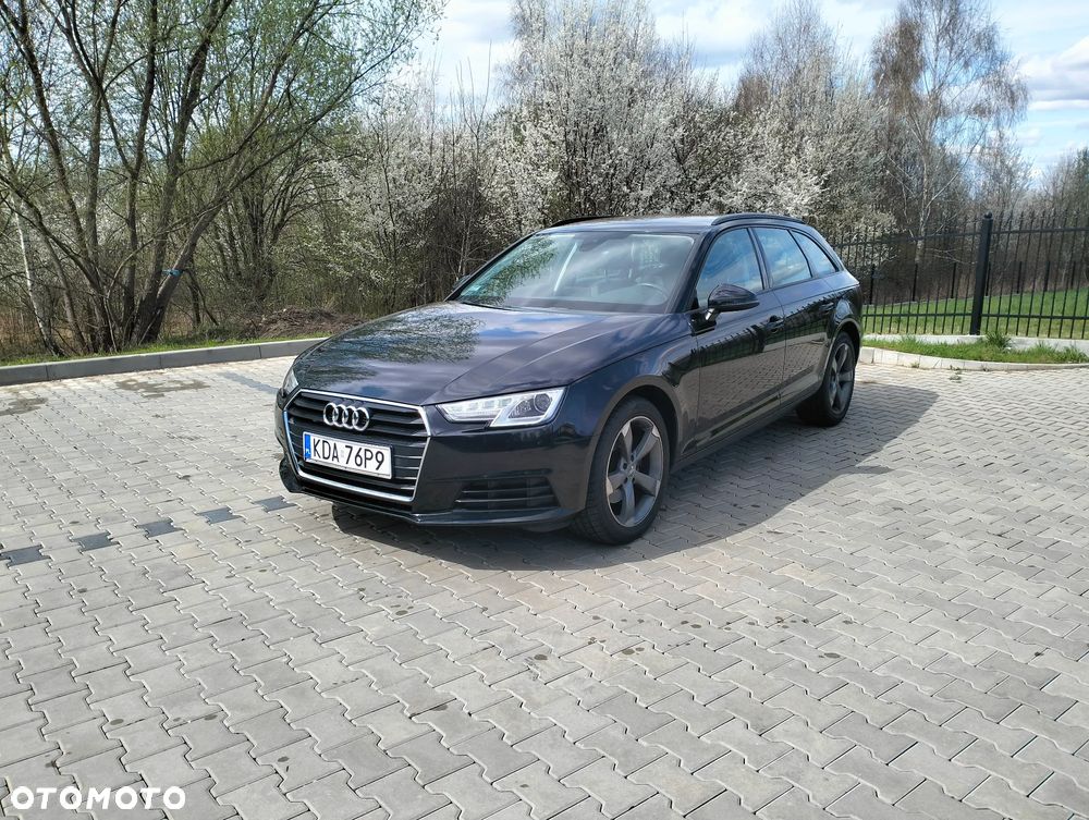 Audi A4 - 1