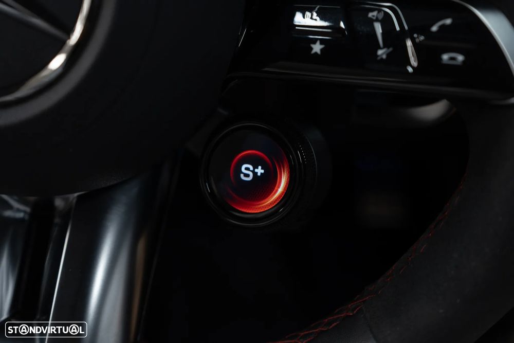 Mercedes-Benz CLA 45 AMG S 4Matic+ Speedshift 8G-DCT Line Premium - 32