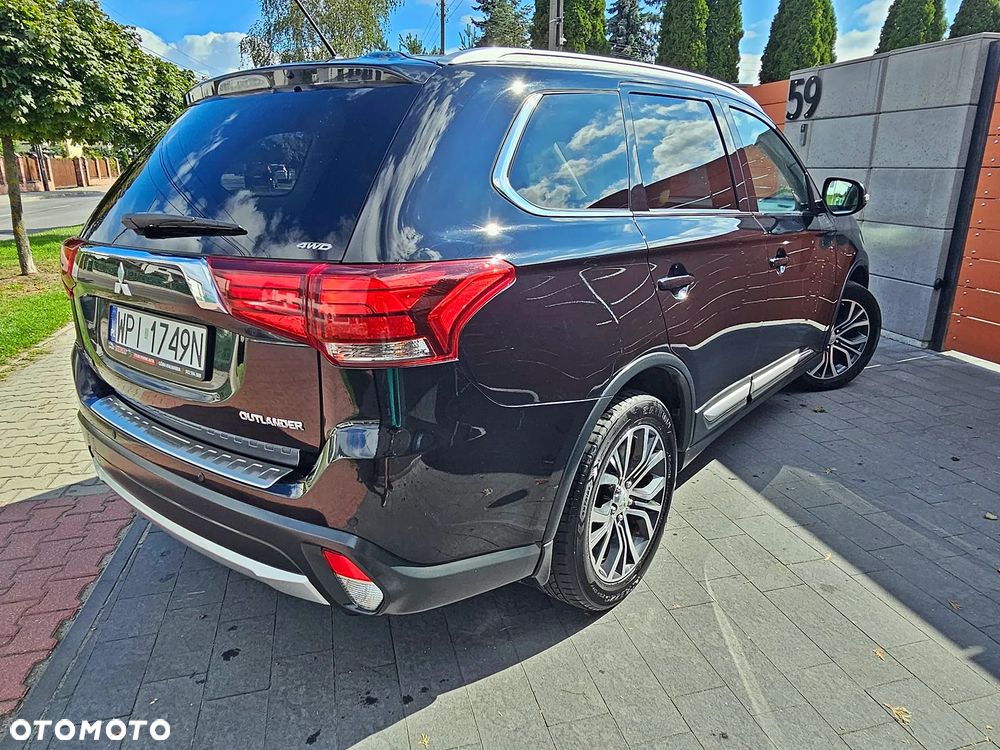 Mitsubishi Outlander 2.0 4WD CVT Diamant+ - 10