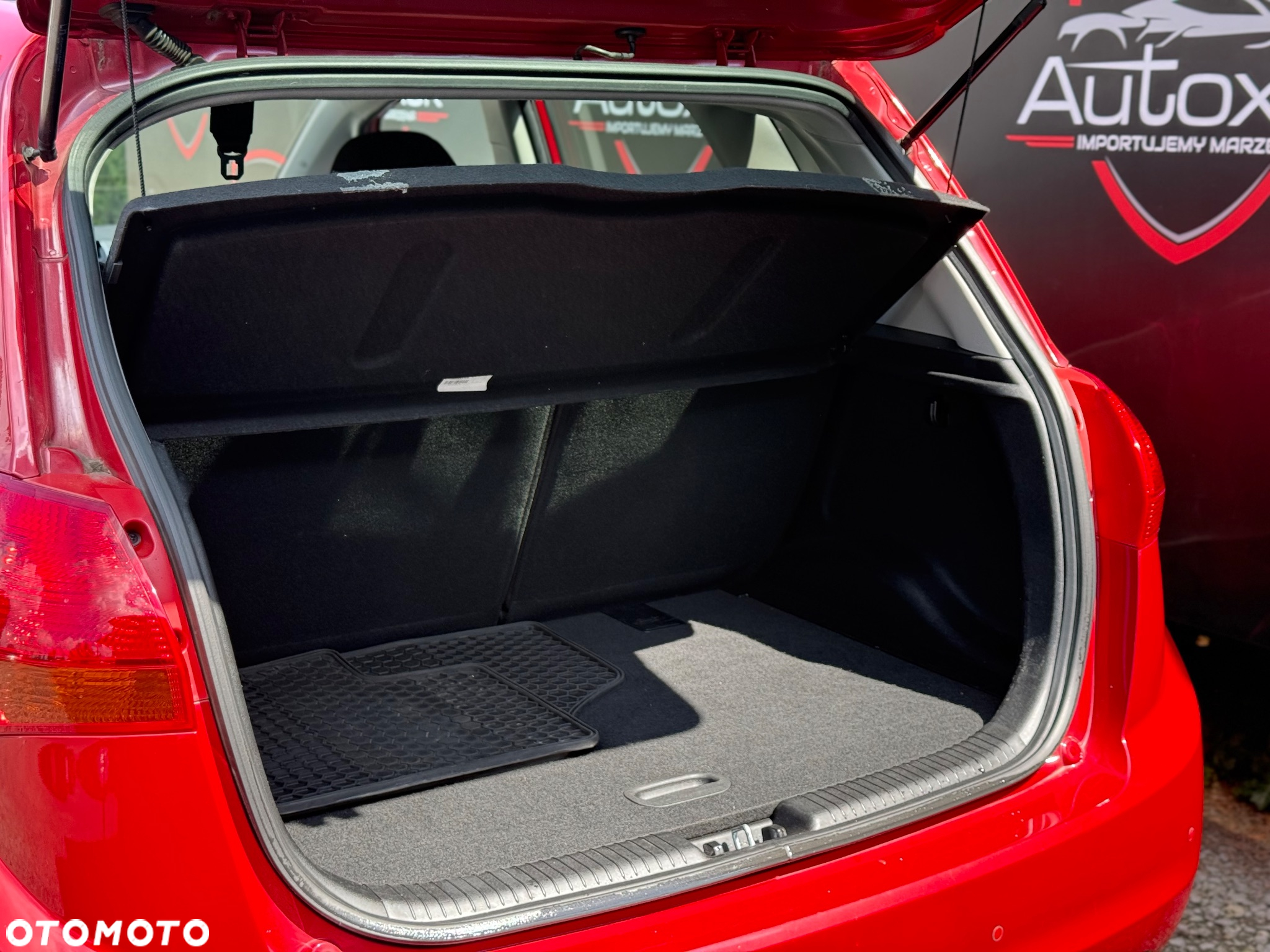 Kia Venga 1.6 CRDi 128 Dream-Team Edition - 32