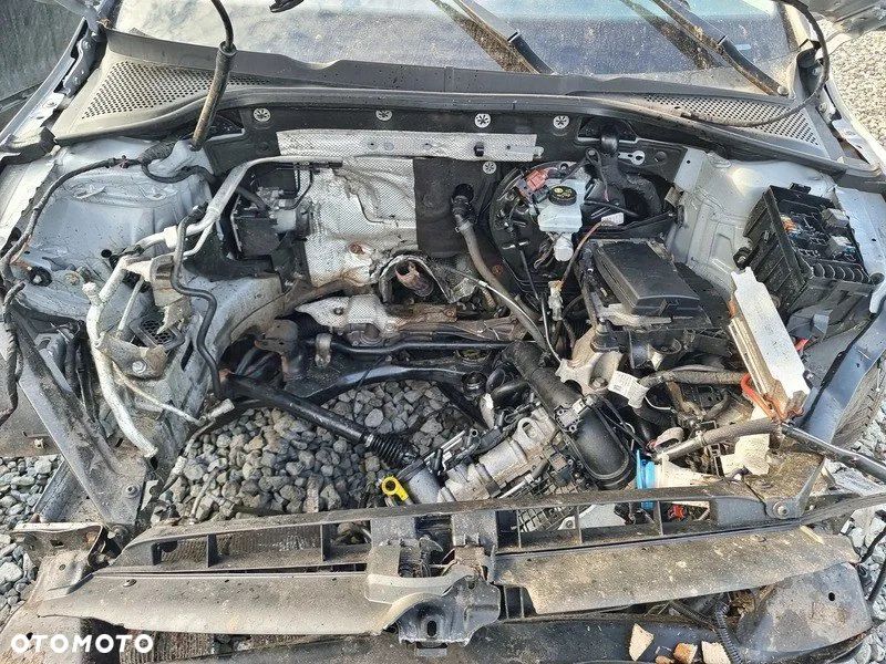 Volkswagen Golf - 11