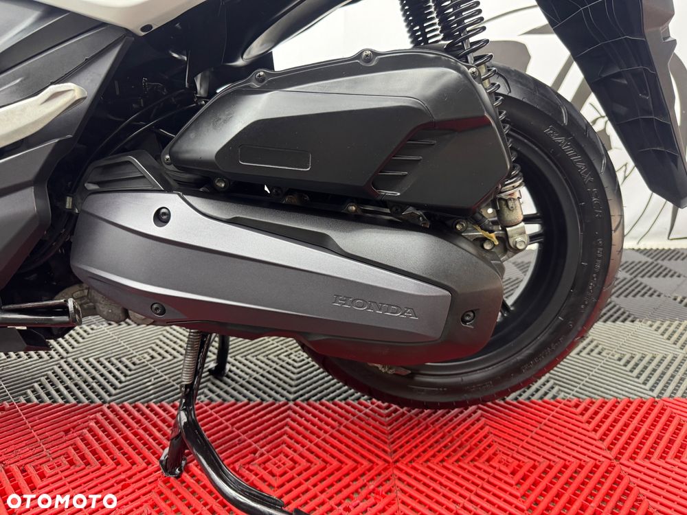 Honda NSS - 16