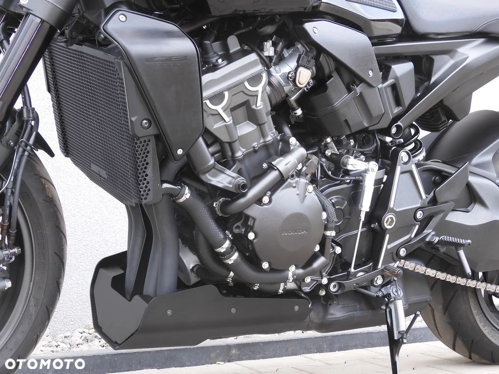 Honda CB - 26