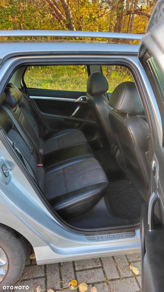 Peugeot 407 - 8