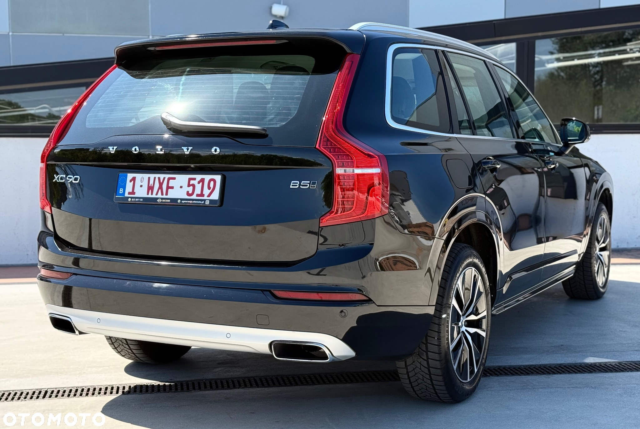 Volvo XC 90 B5 D AWD Geartronic Momentum Pro - 11
