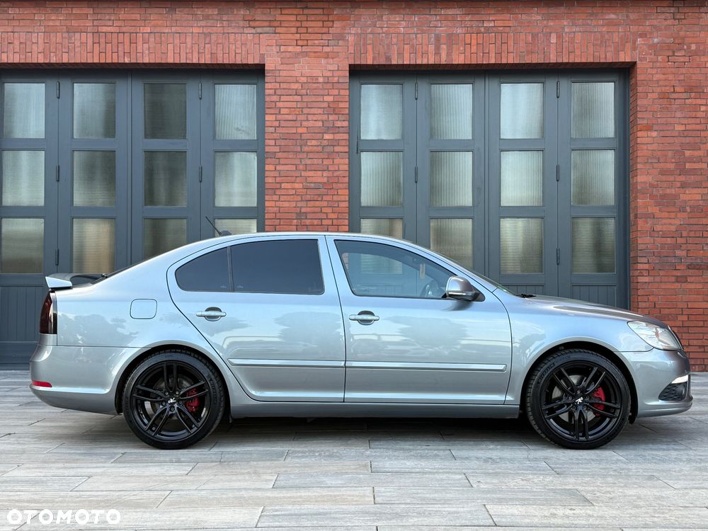 Skoda Octavia 2.0 TDI CR DPF DSG RS - 10